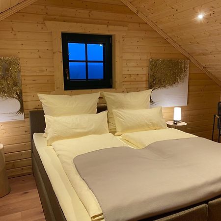 Holzhaus Onkel Fritz Mit Sauna Und Whirlwanne Esch  Exteriör bild