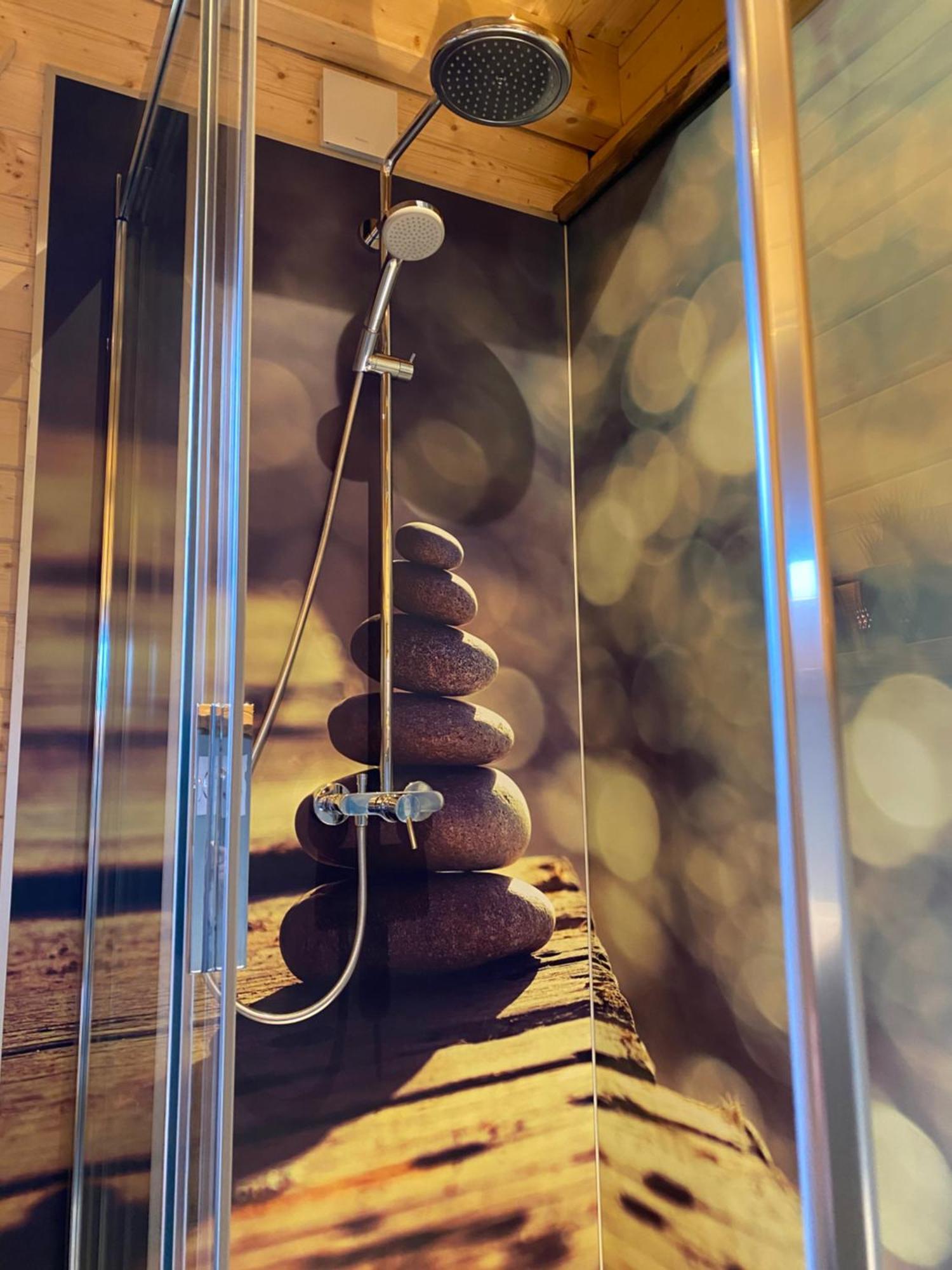 Holzhaus Onkel Fritz Mit Sauna Und Whirlwanne Esch  Exteriör bild