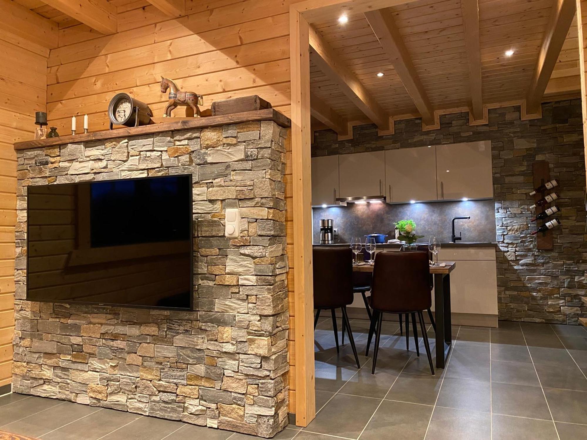 Holzhaus Onkel Fritz Mit Sauna Und Whirlwanne Esch  Exteriör bild